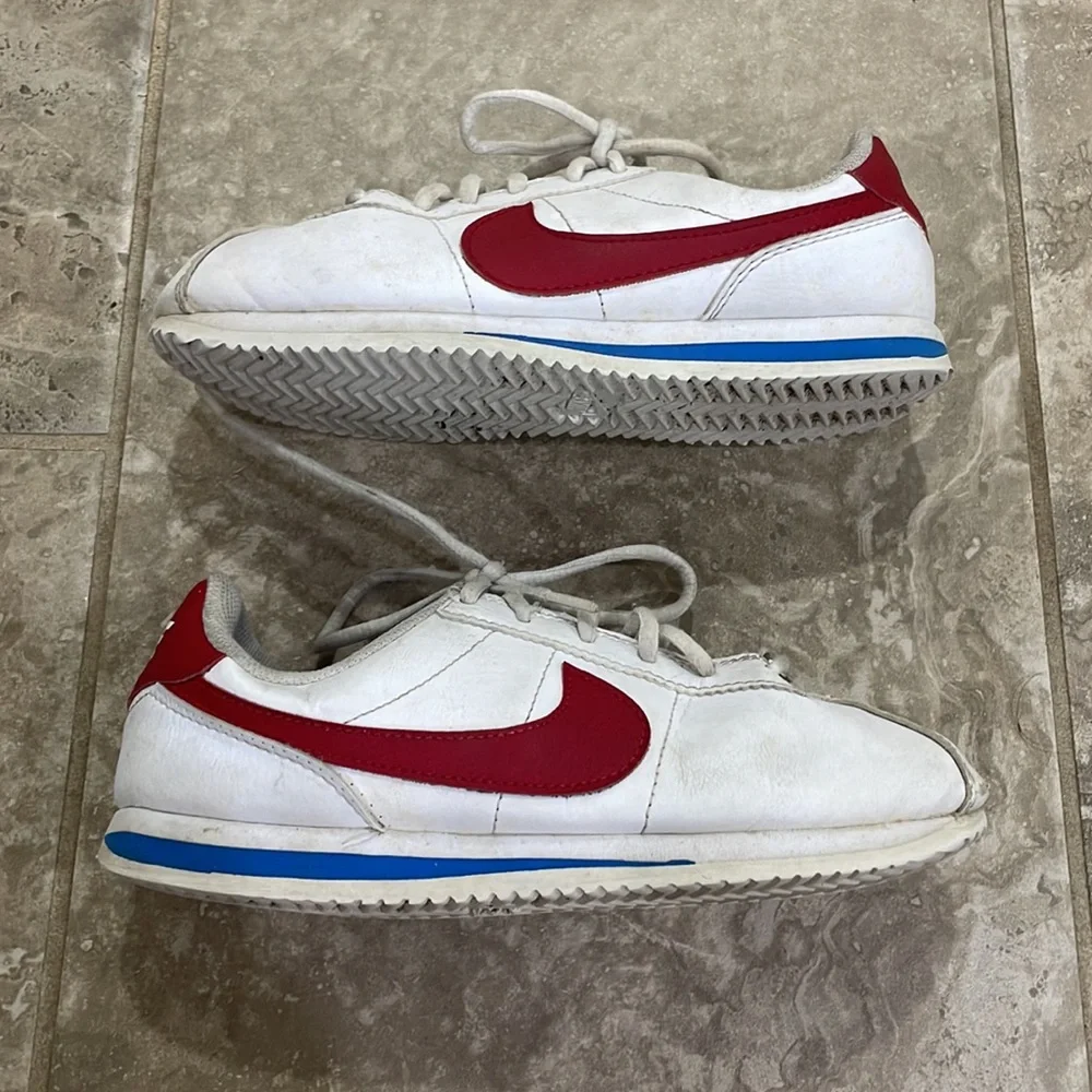 NIKE CORTEZ BASIC‎ SL FORREST GUMP (GS) WHITE / VARSITY RED 904764 103 Sz 4.5Y